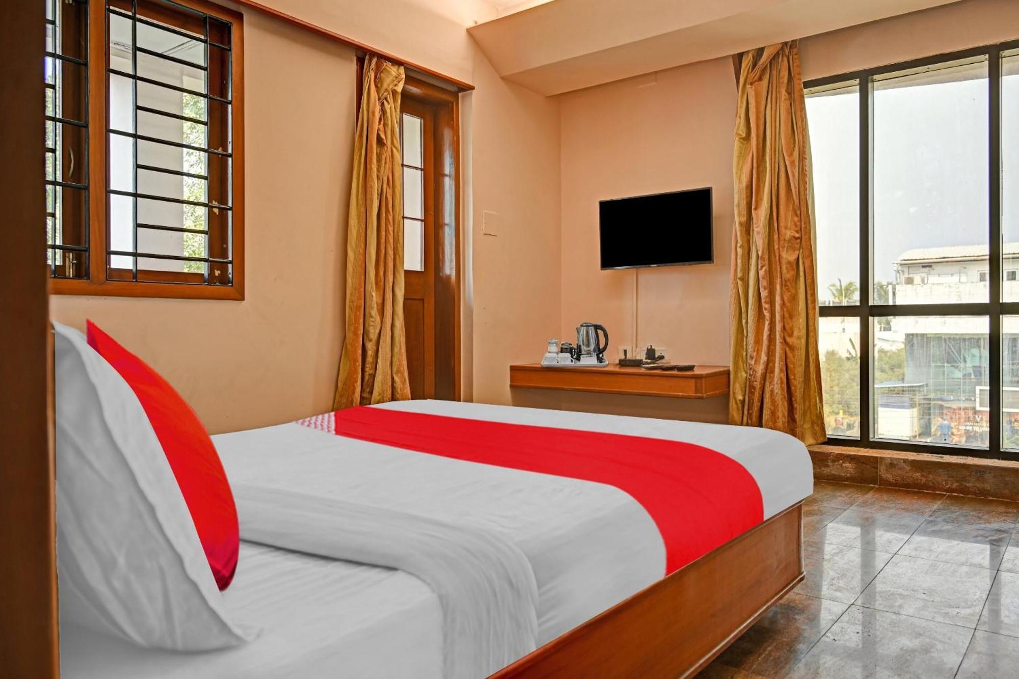 Flagship Bella Vagues Hotels Chennai Exterior photo